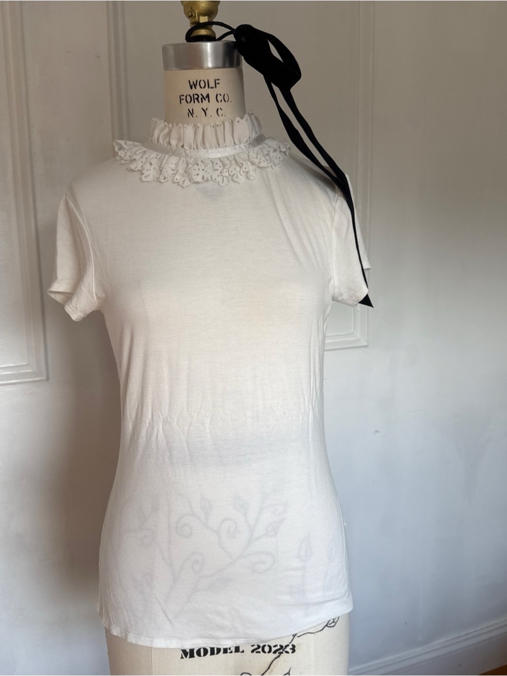 Ted Baker White Ruffle Lace-Neck Short Sleeve Tee